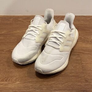 Adidas Ultraboost 22 White